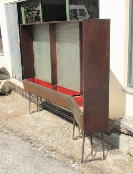 Móvel floreira Art Deco