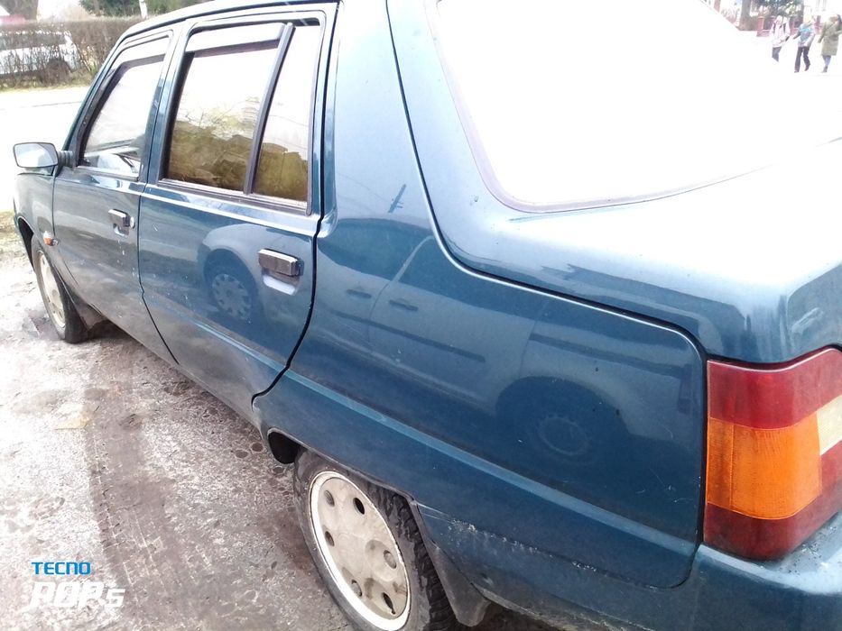 Продаю автомобіль.