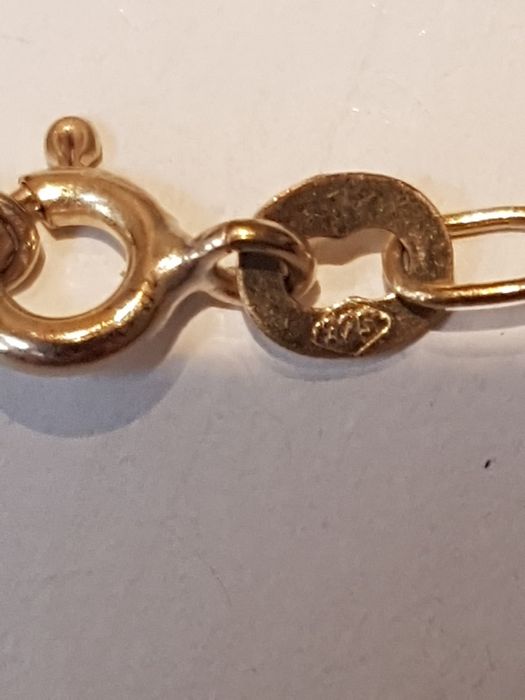 Złoty łańcuszek tanio