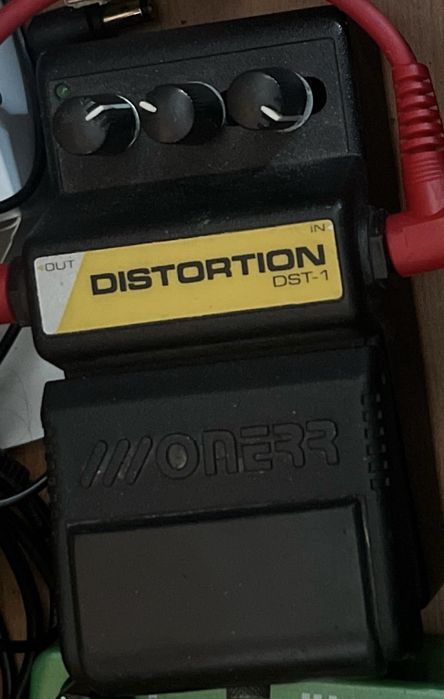 Гітарна педаль Distortion