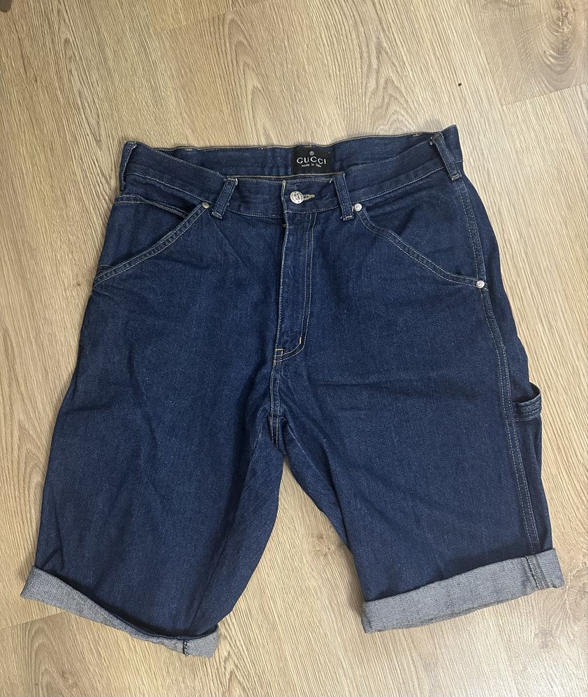 Продам шорти Gucci