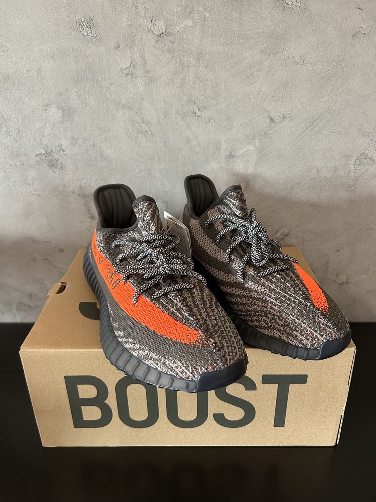 Yeezy Boost 350 V2 “Carbon Beluga” - 44 2/3