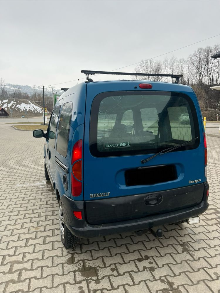 Renault  Kangoo.