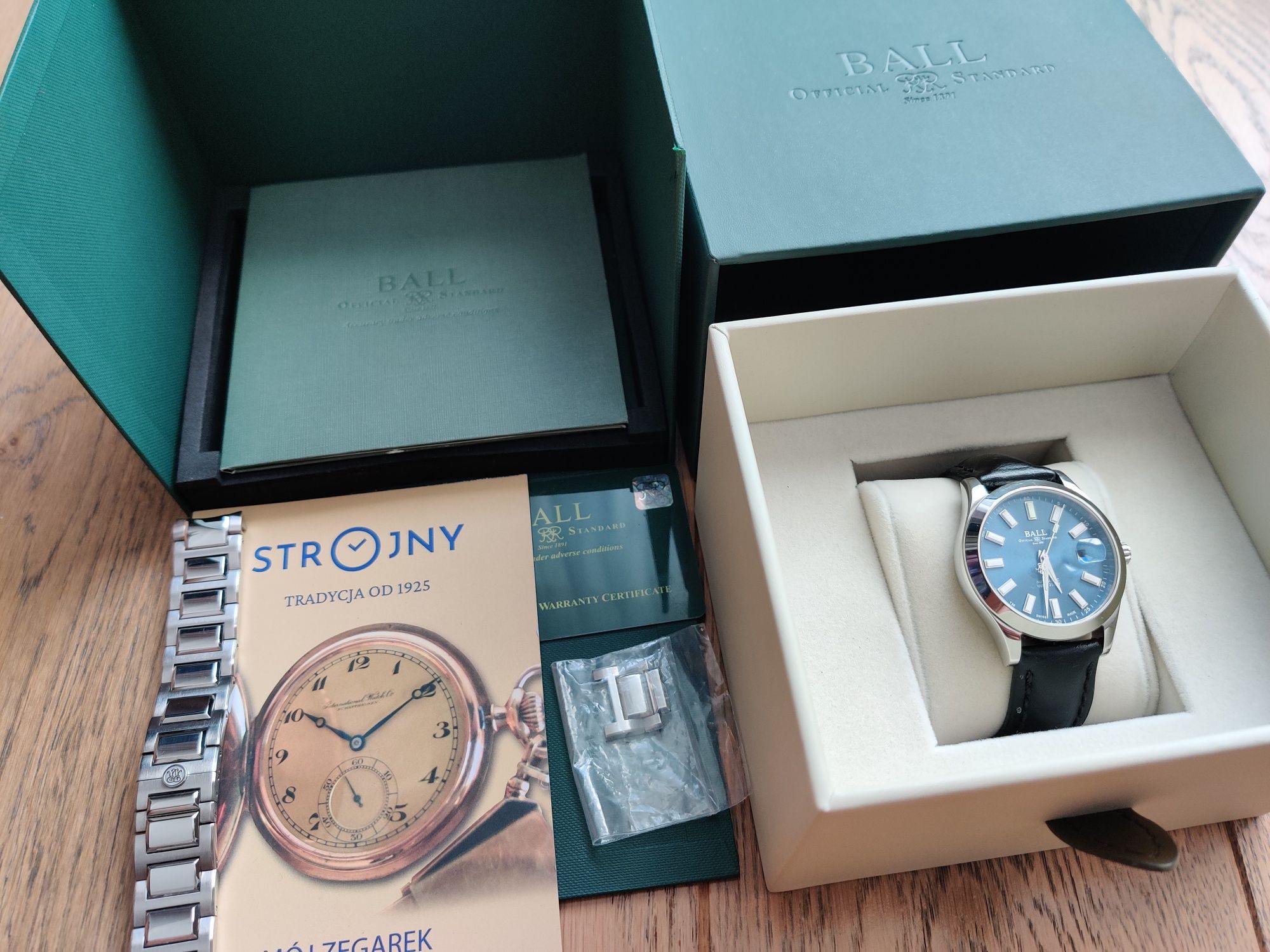Zegarek Ball Engineer II Marvelight Automatic Blue NM2026C-S6J-B