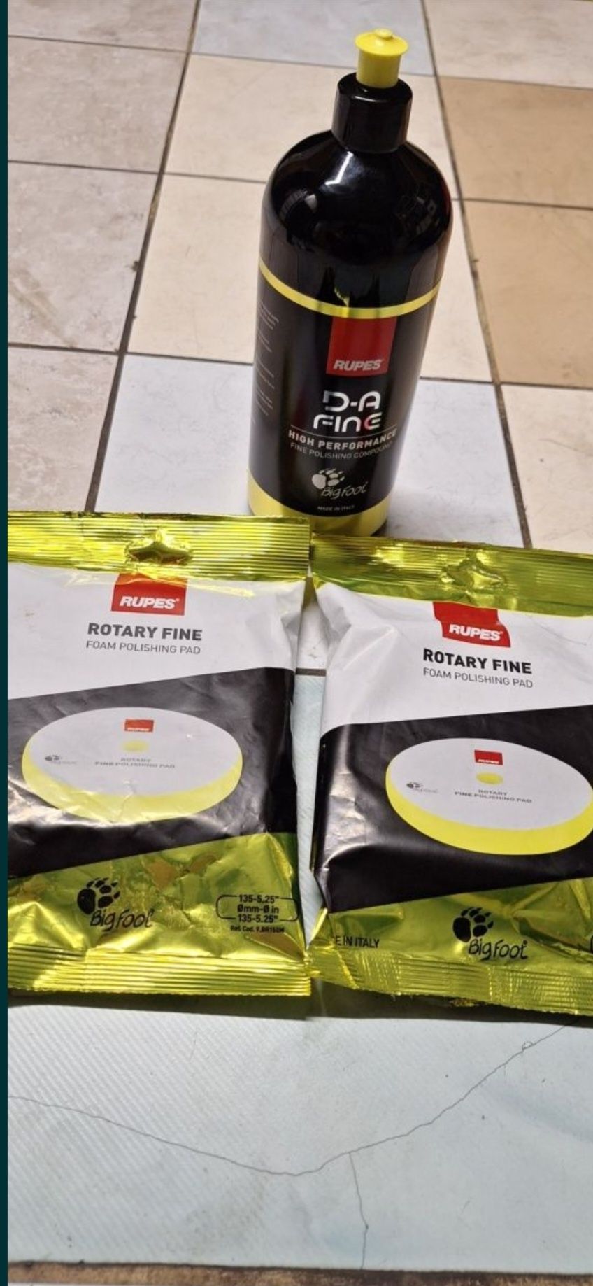 Nowa lekkoscierna pasta polerska Rupes (żółta)z dwoma gąbkami 135mm