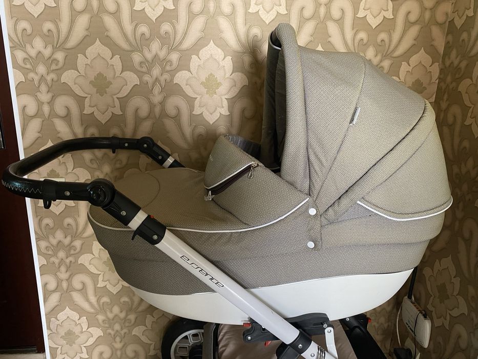Коляска дитяча expander essence, польського виробника. 2в1.