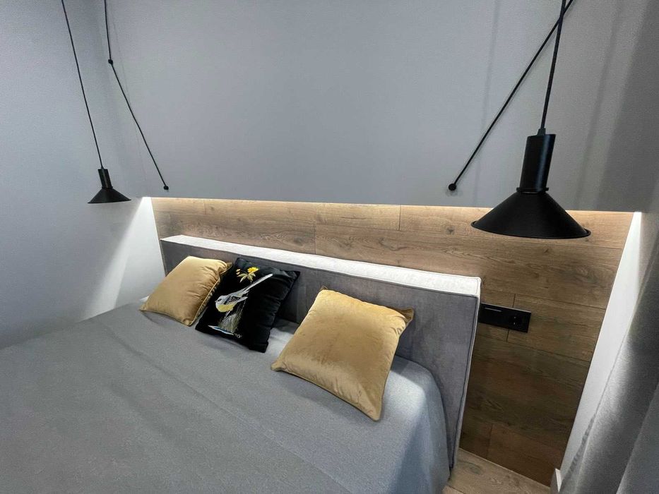 Немовірно світла та красива, двокімнатна квартира, вул. Молодіжна 5