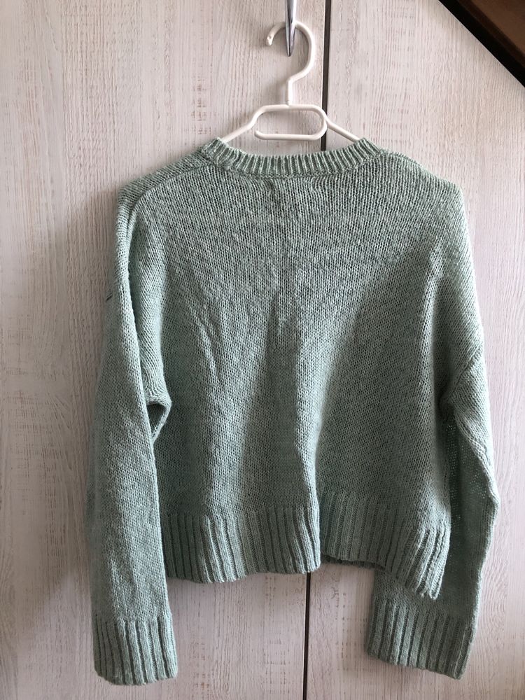 Miętowy sweterek