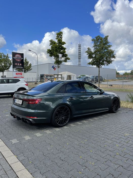 KW Койловери 50mm Coilover Kit V1 Audi A4 B9 Sedan w/o EDC 2WD 2017+