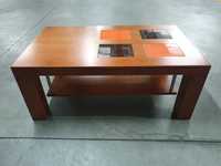 Mesa de Centro – cerejeira – madeira maciça com aplicações em vidro