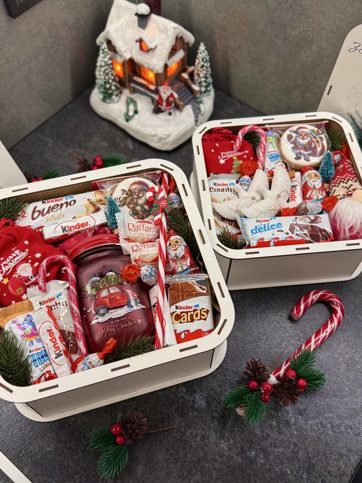 Новорічний подарунок Бокс Подарунок на Миколая Корпоративні подарунки