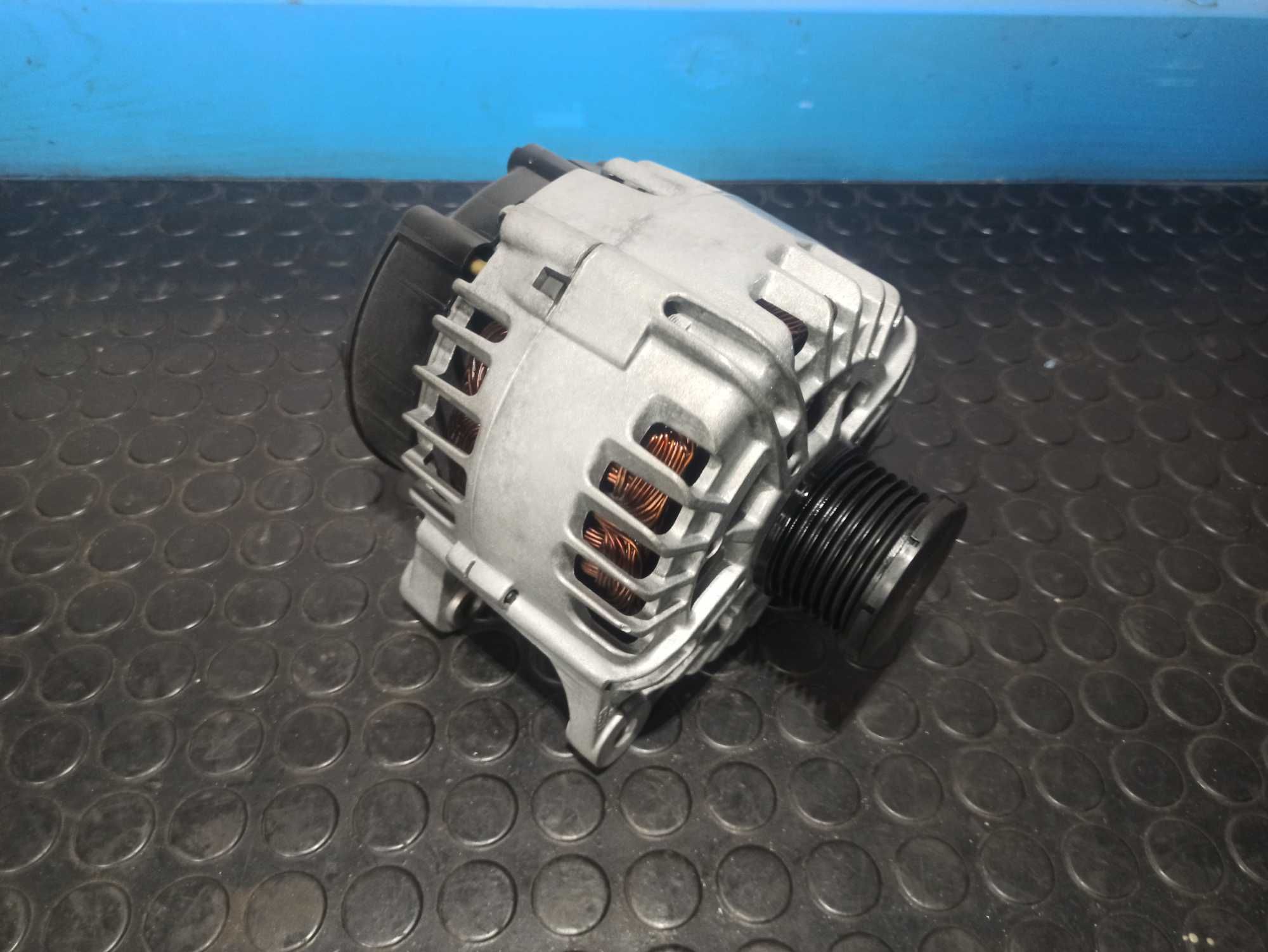 Alternator regenerowany Opel vivaro 2.0 cdti renault trafic laguna dci