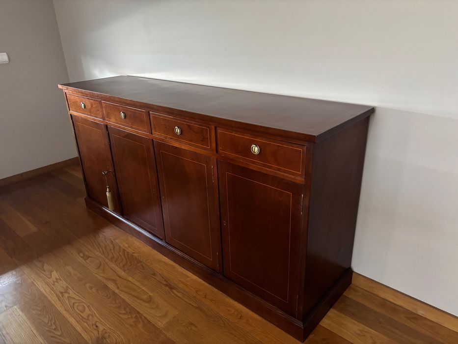 Mobília de sala de jantar estilo inglês clássico e candeeiro provençal