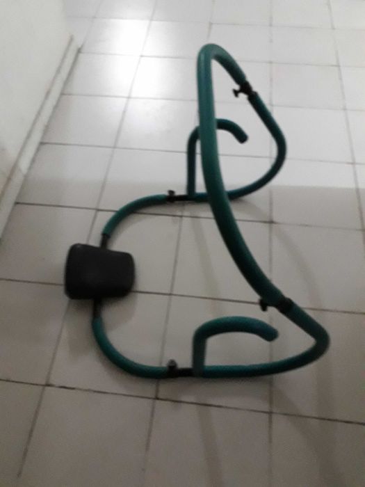 Vendo 2 aparelhos de treino
