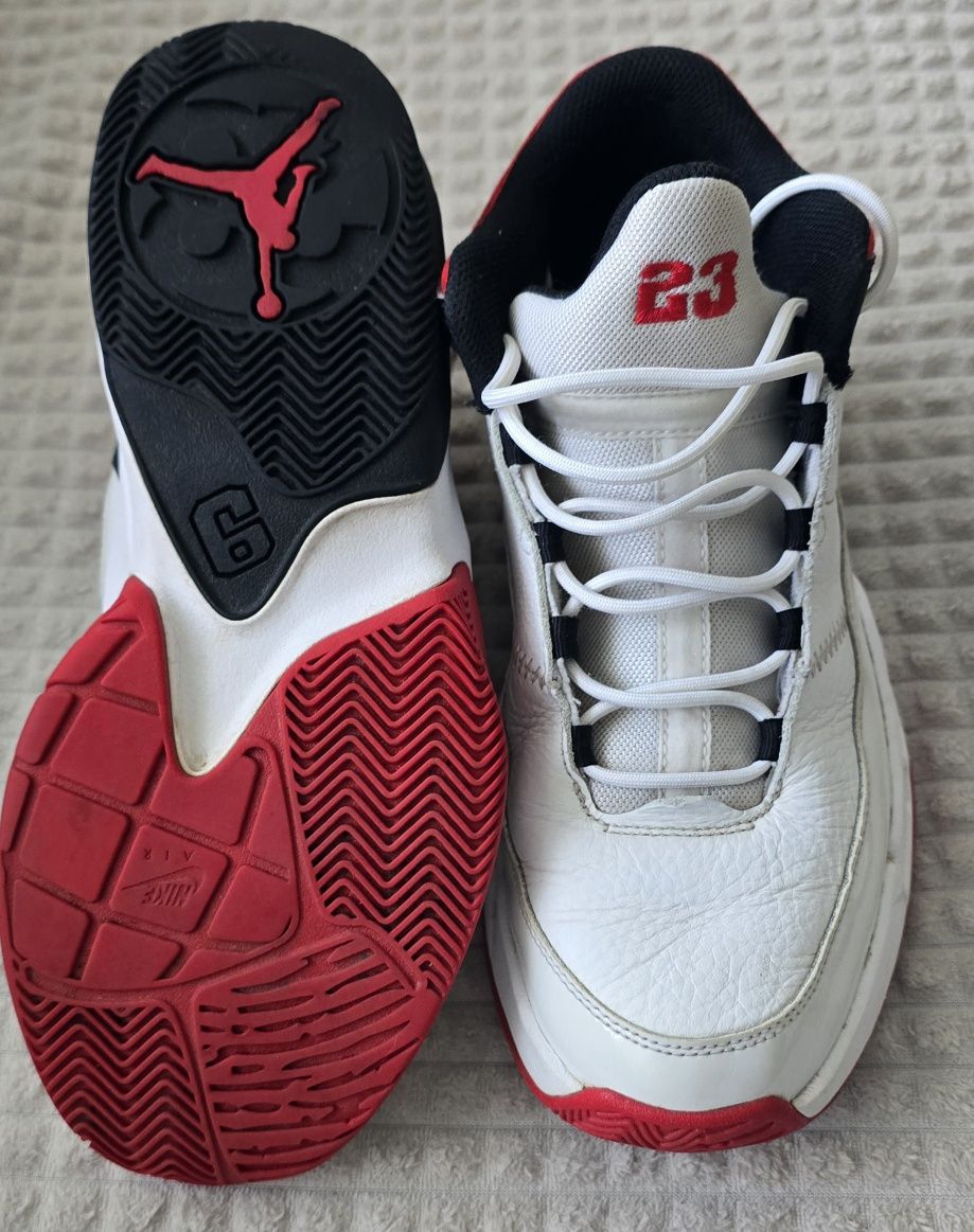 Jordan Max Aura 3