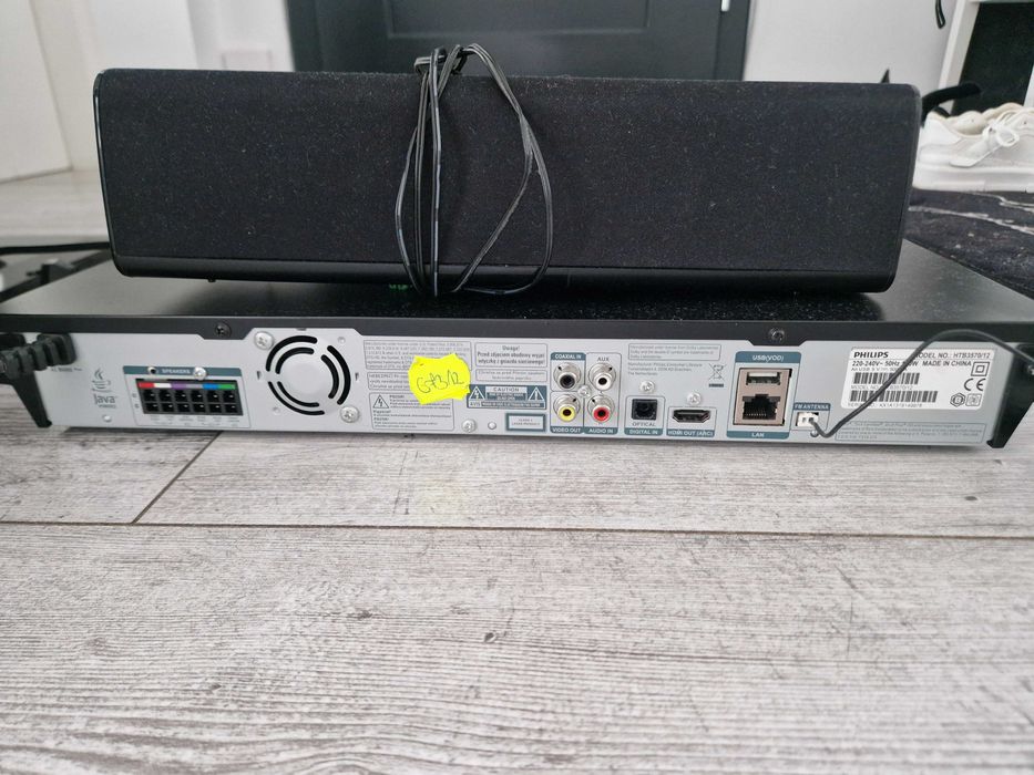 Zestaw kina domowego 5.1 Blu-ray 3D
HTB3570/12 - 1000W