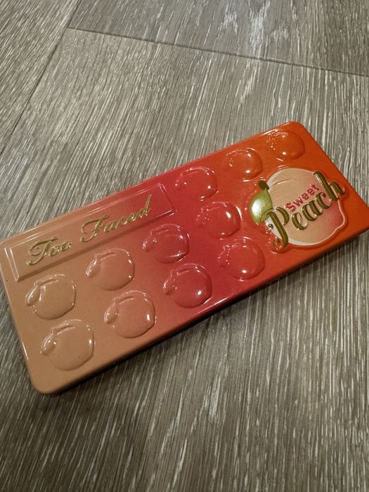 Палетка тіней Too Faced