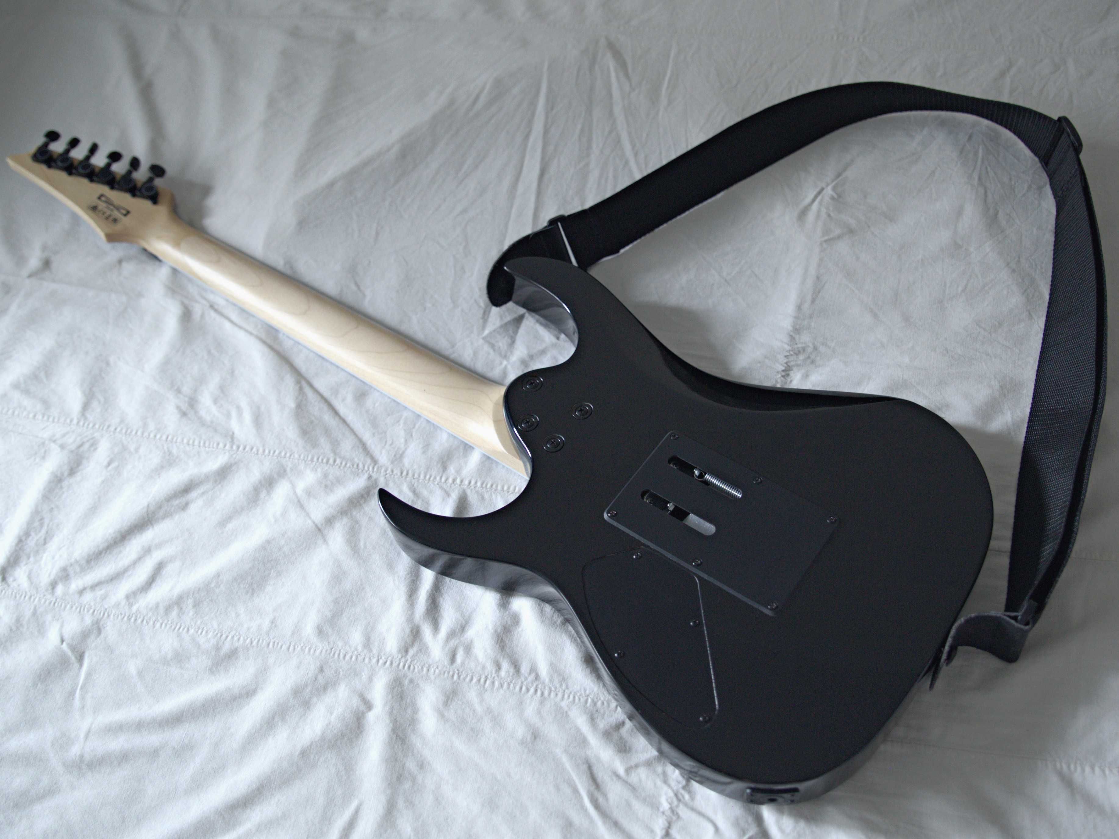 Електрогітара Ibanez GRG320FA