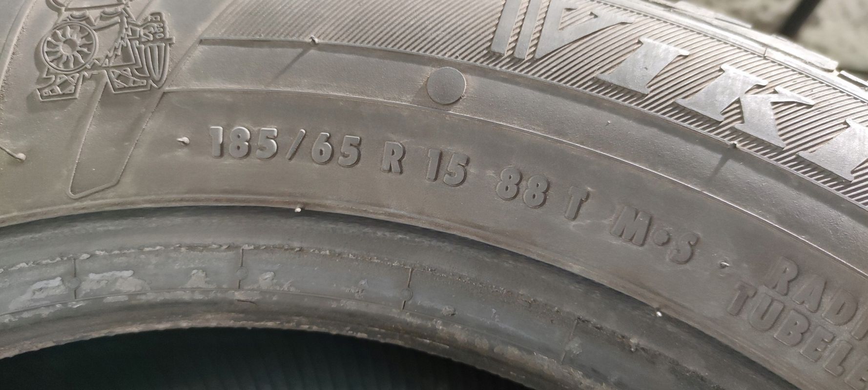 2x 185/65r15 Viking SnowTech Ii 88t