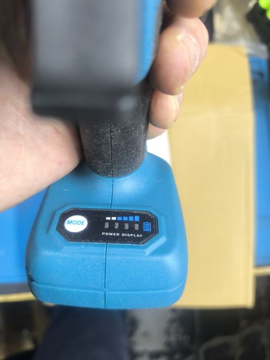 Акумуляторний клейовий пістолет Makita (без акум