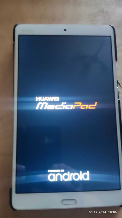 Планшет Huawei BTV-DL09