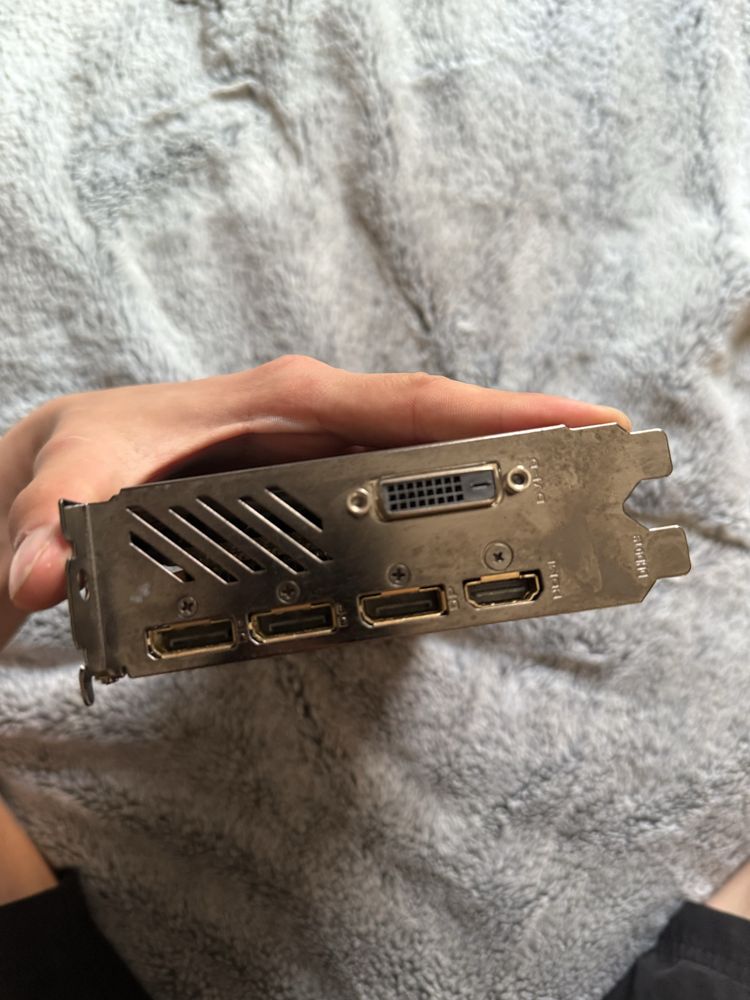 Radeon Rx 580 8 gb Gigabyte