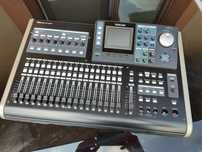 Studio nagrań TASCAM DP-24SD