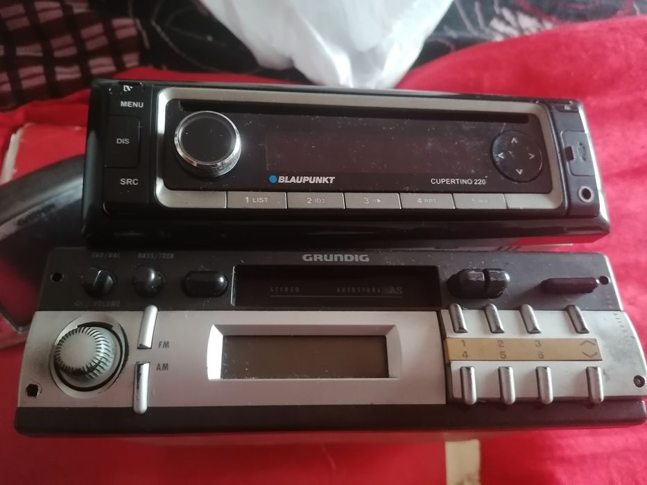 Tablet 10'1 , telemóvel Huawei P9 lite com display partido , outro P9