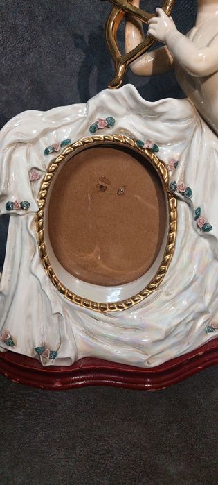 Moldura de Porcelana com Anjo e Harpa