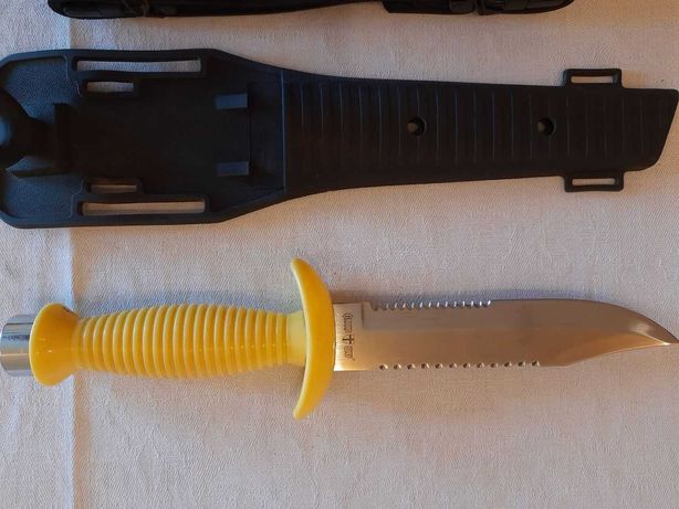 Нож для дайвинга (к категории холодного оружия не относится)