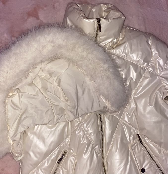 зимова молочна куртка аляска