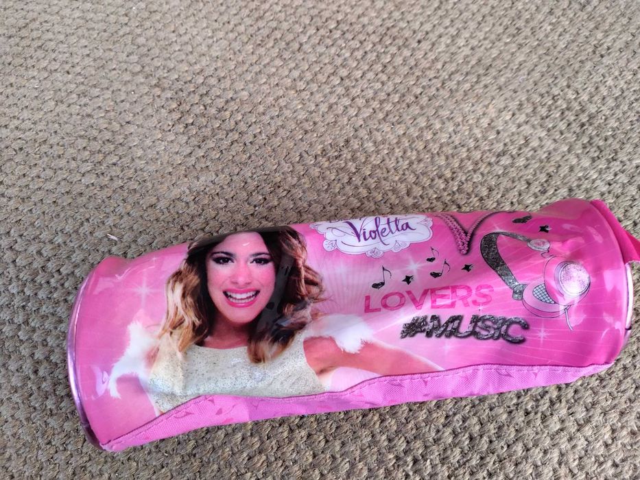 Estojo de menina da Violleta