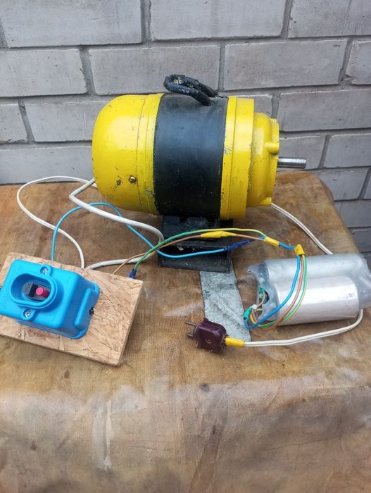 Электро двигатель 600-700 ват 220 в