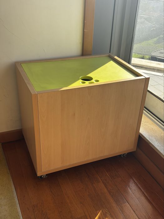 Mobilia de quarto infantil/juvenil