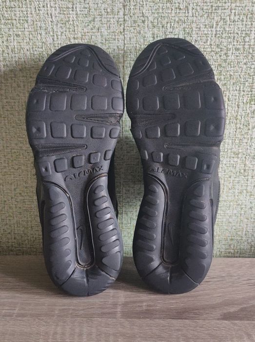 Обменяю кроссовки Nike 36,5 размера