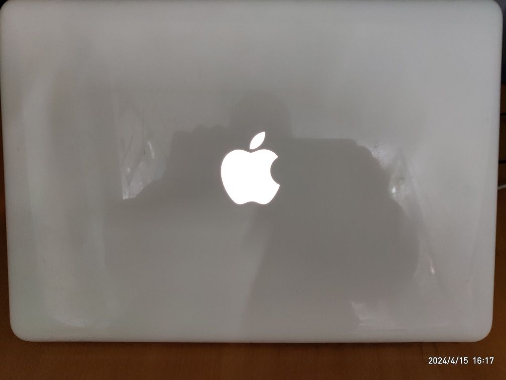 Ноутбук Apple MacBook A1342 core 2 duo