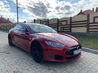 Tesla Model S 70D