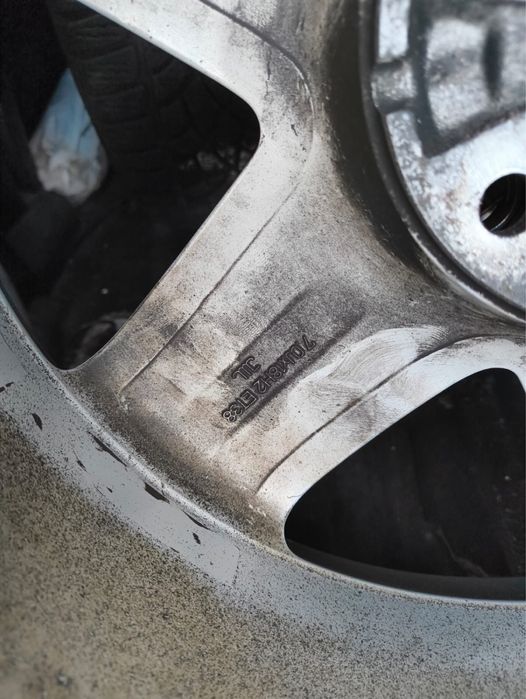 kola zimowe Audi 18” jak nowe ET38 7Jx18