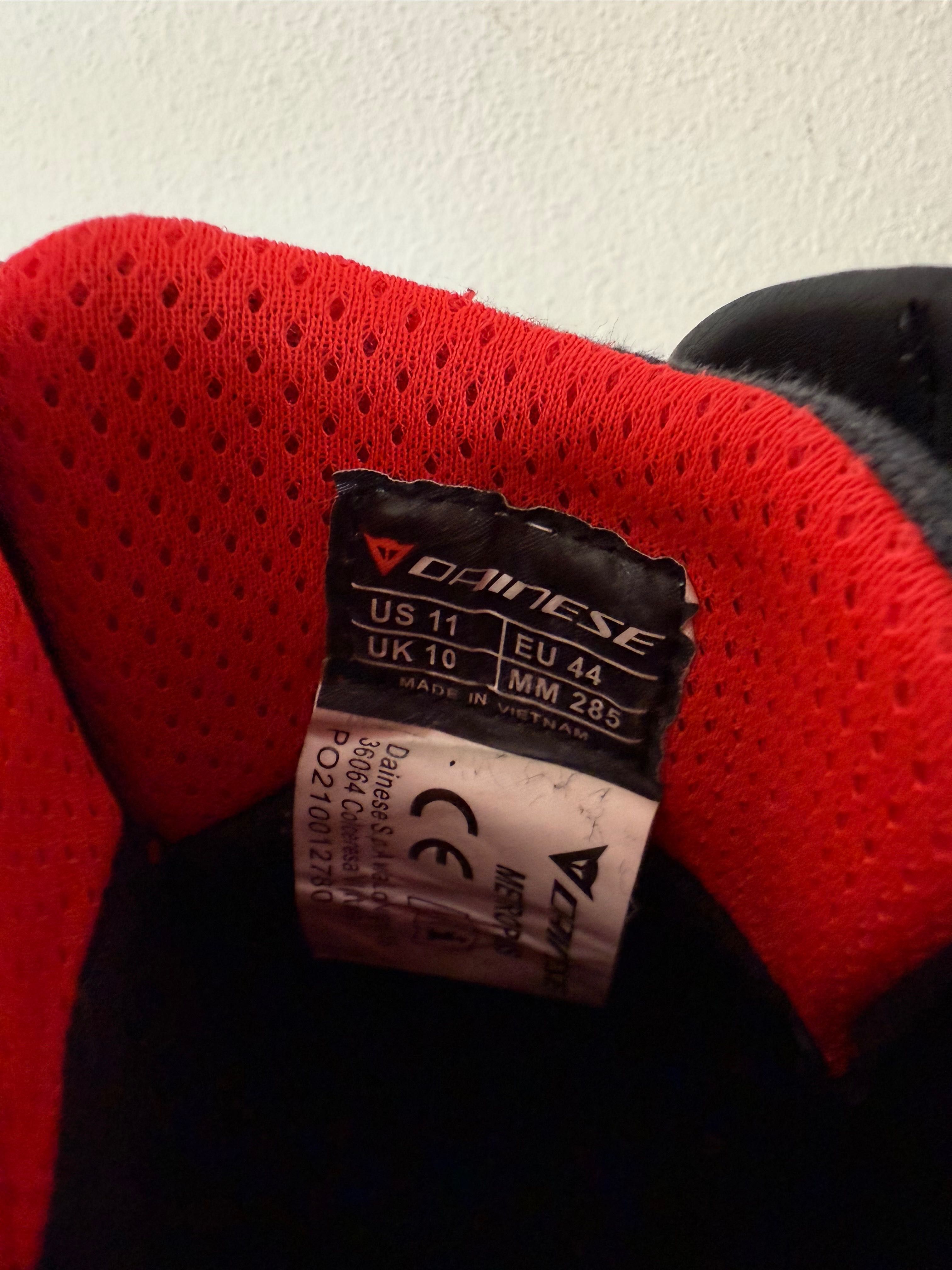 Botas dainese em bom estado