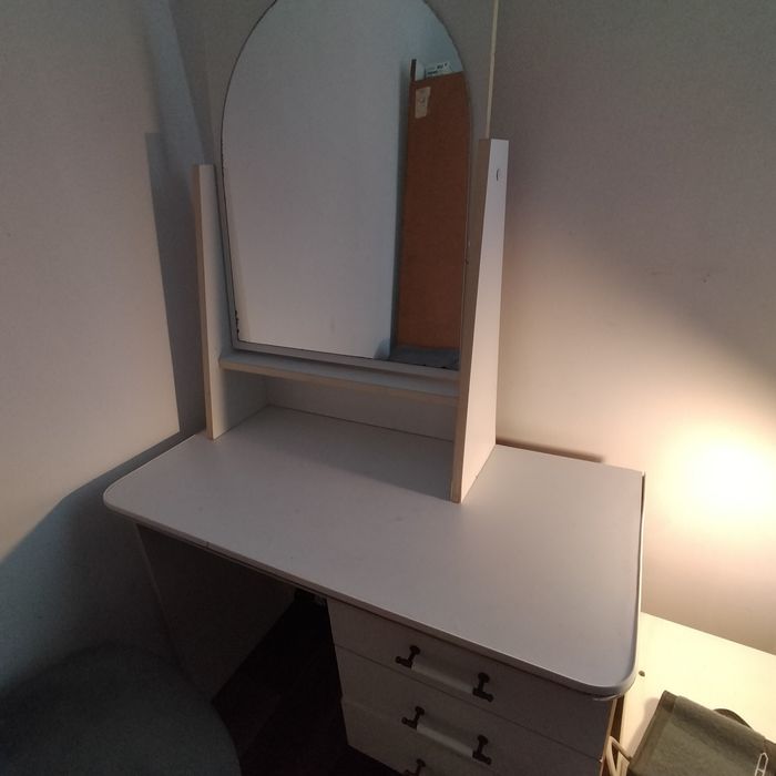 Toaletka+ 2 małe szafki