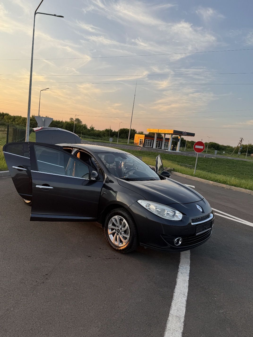Renault Fluence 1.6 газ/бензин 2012 82 kw