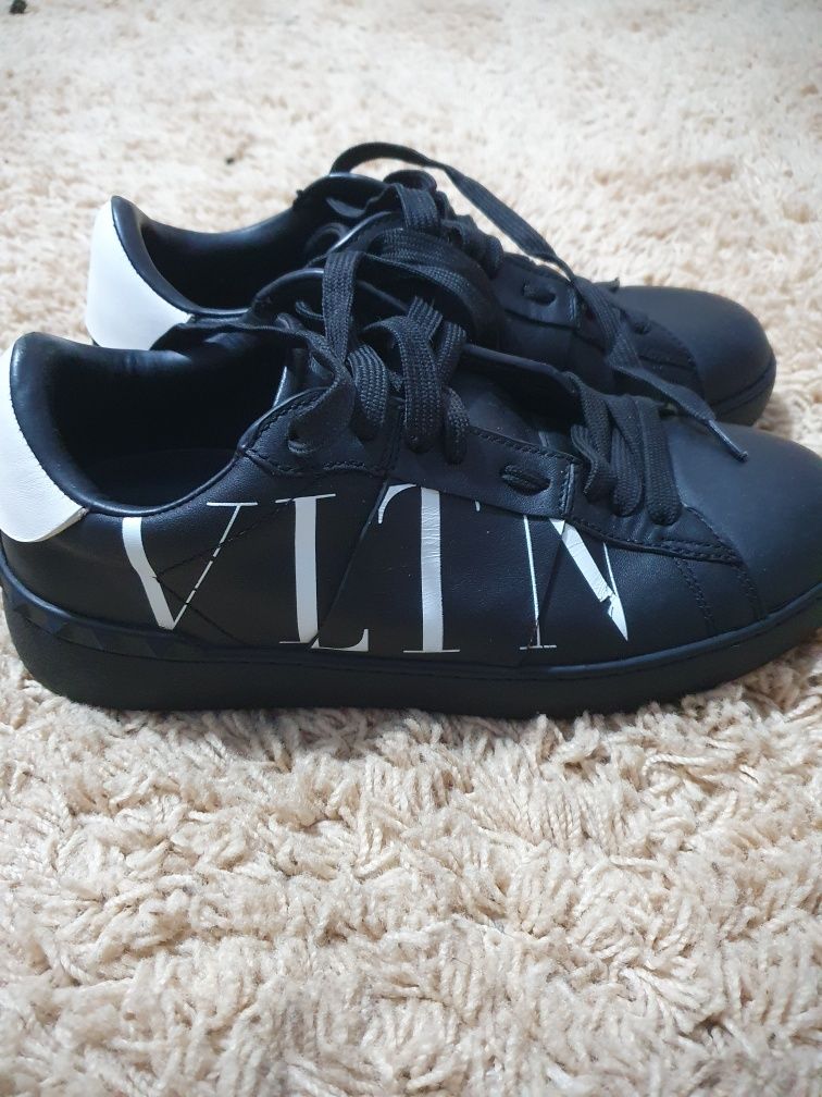 Кроссовки Valentino Garavani