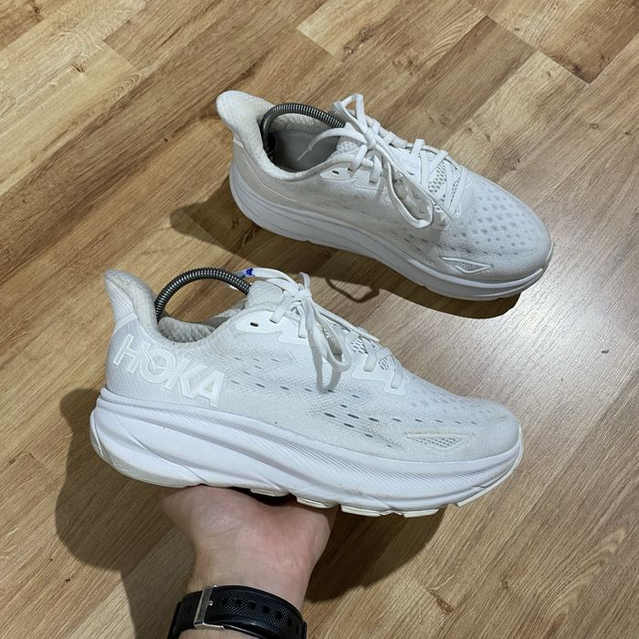р.40 Оригінал! Бігові кросівки Hoka Clifton 9 White
