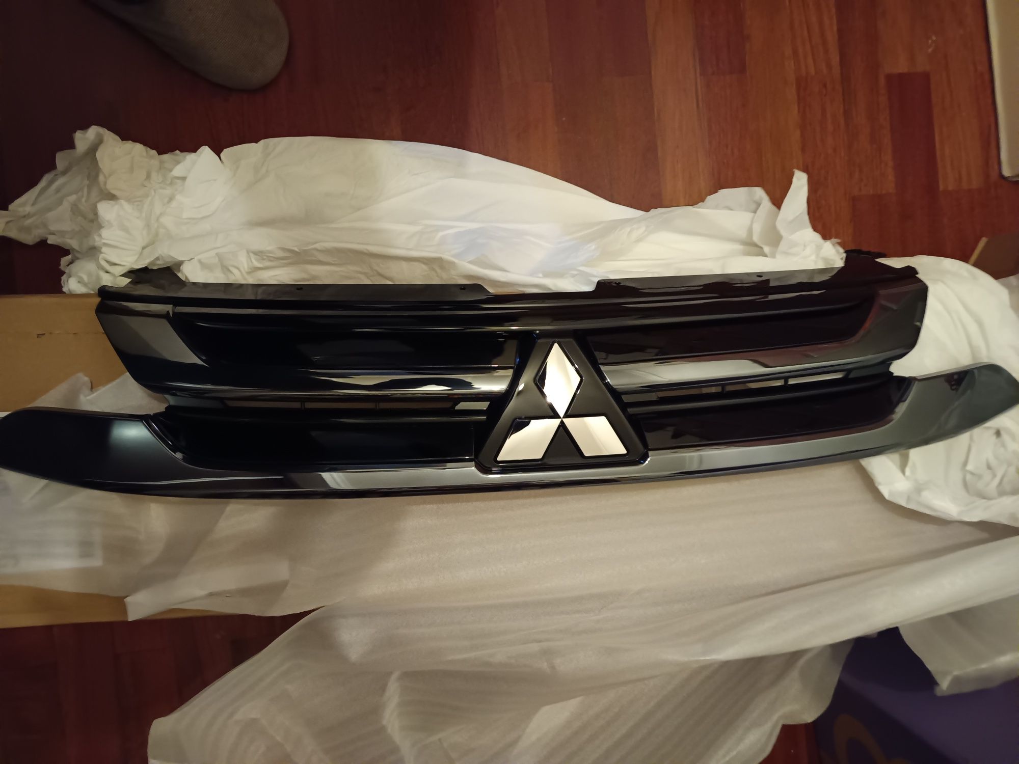 Grelha Mitsubishi