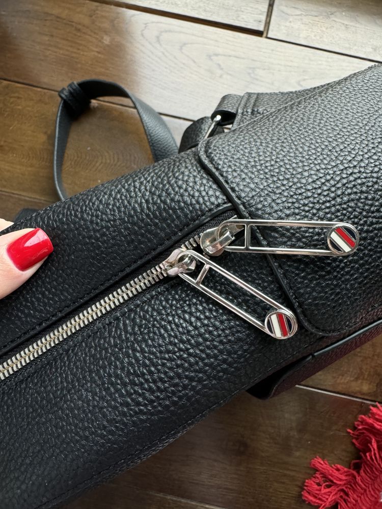 Портфель Tommy Hilfiger