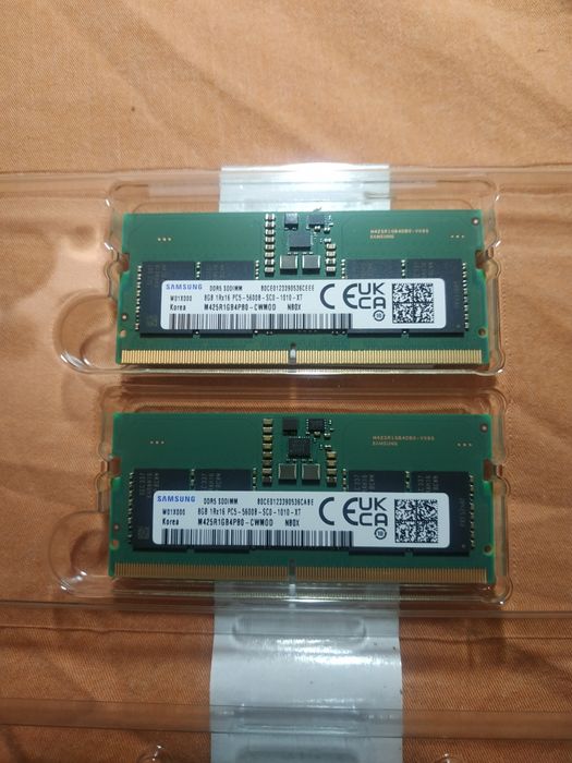 Оперативна пам'ять Samsung 8+8GB DDR5 (PC5), для ноутбука

Пам'ять нов