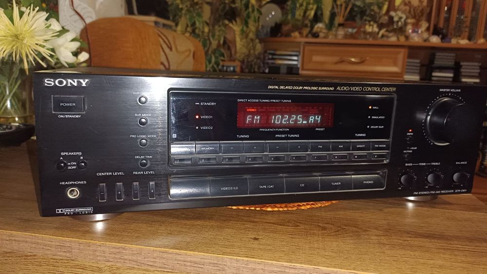 Amplituner Sony STR-D 611