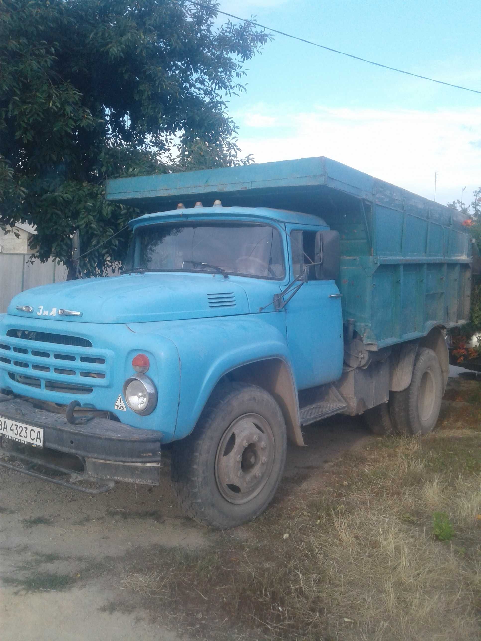 Доставка чорнозему,отсев,пісок,щебінь,бут