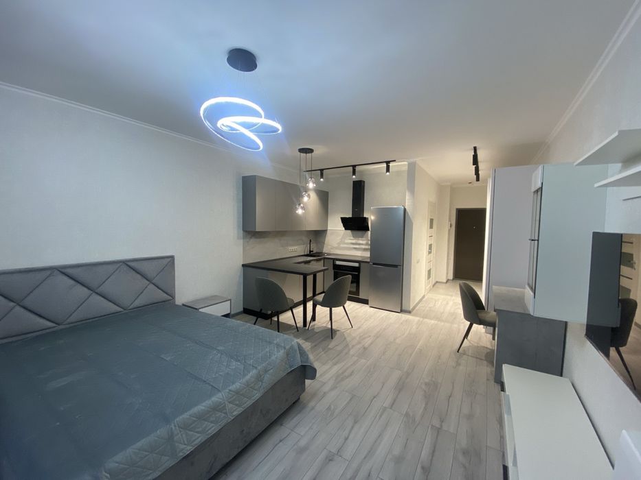 Продам терміново Крона парк 1к студія