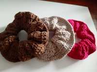 Scrunchie jedwabna na szydełku Hand made